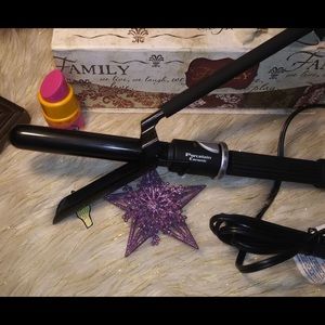 Babyliss pro porcelain ceramic curling iron 1 1/4”